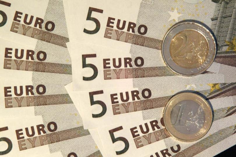 تراجع المعروض النقدي في منطقة اليورو